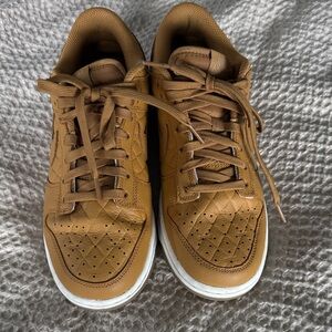 Nike Dunk W9